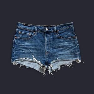 🔥 LEVI’S 501 Cutoff Shorts